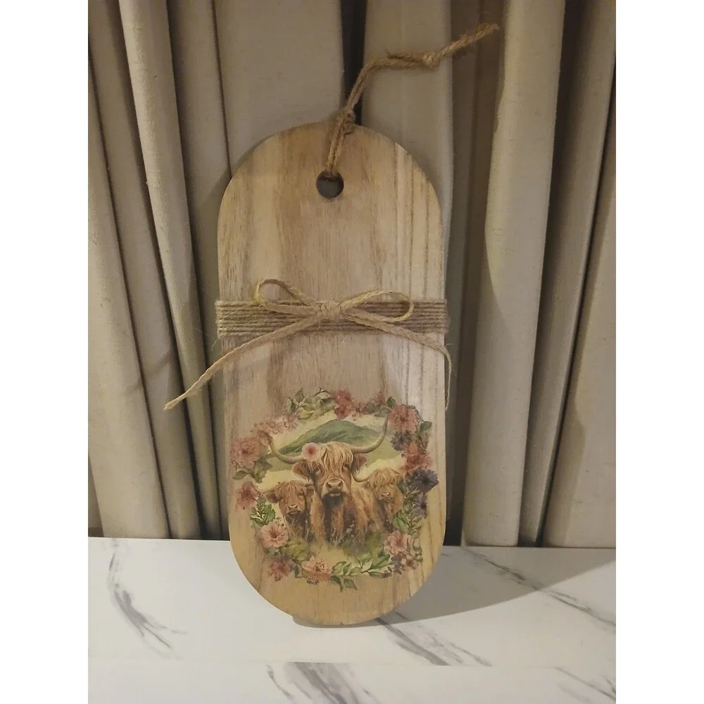 Handmade wooden Wall Plaque Highland Cattle/Flowers Country Cottagecore Western - Picture 1 of 5